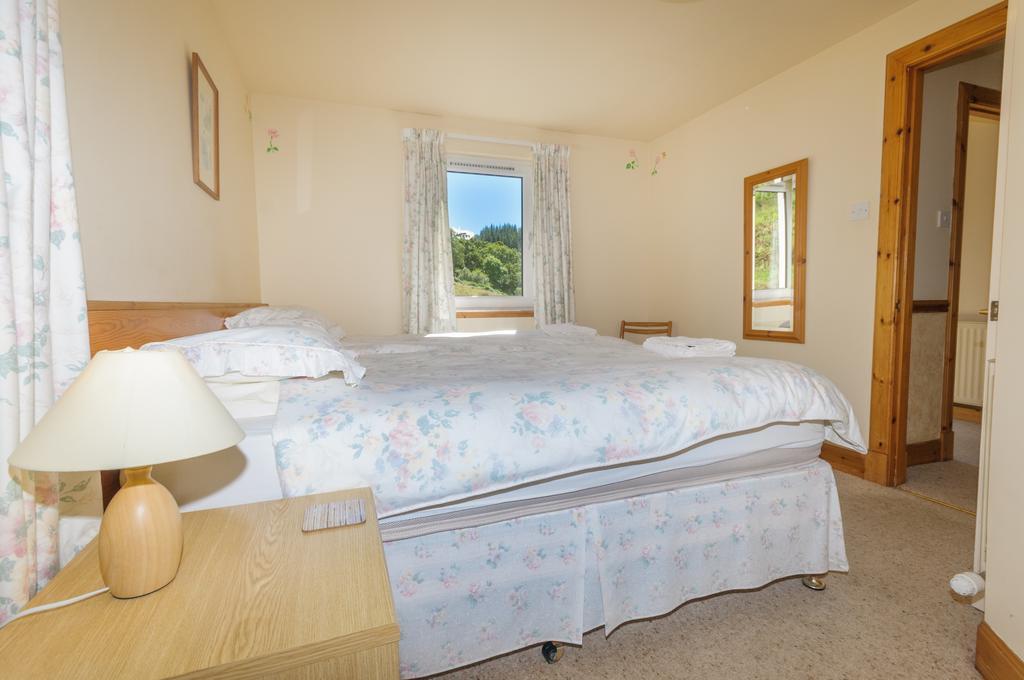Blarghour Farm Cottages Ardchonnell ภายนอก รูปภาพ